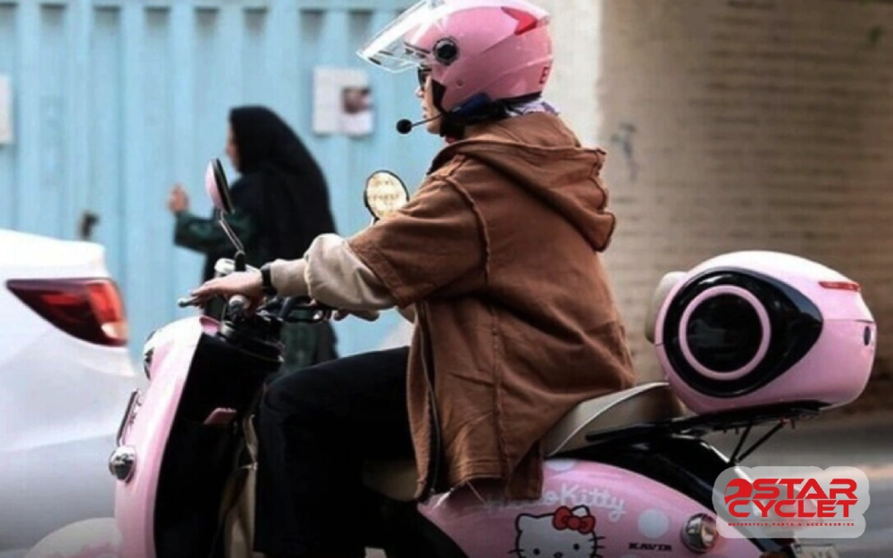 گواهینامه متورسیکلت برای بانوان