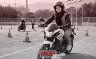 راهنمای گواهینامه موتور سیکلت برای بانوان
